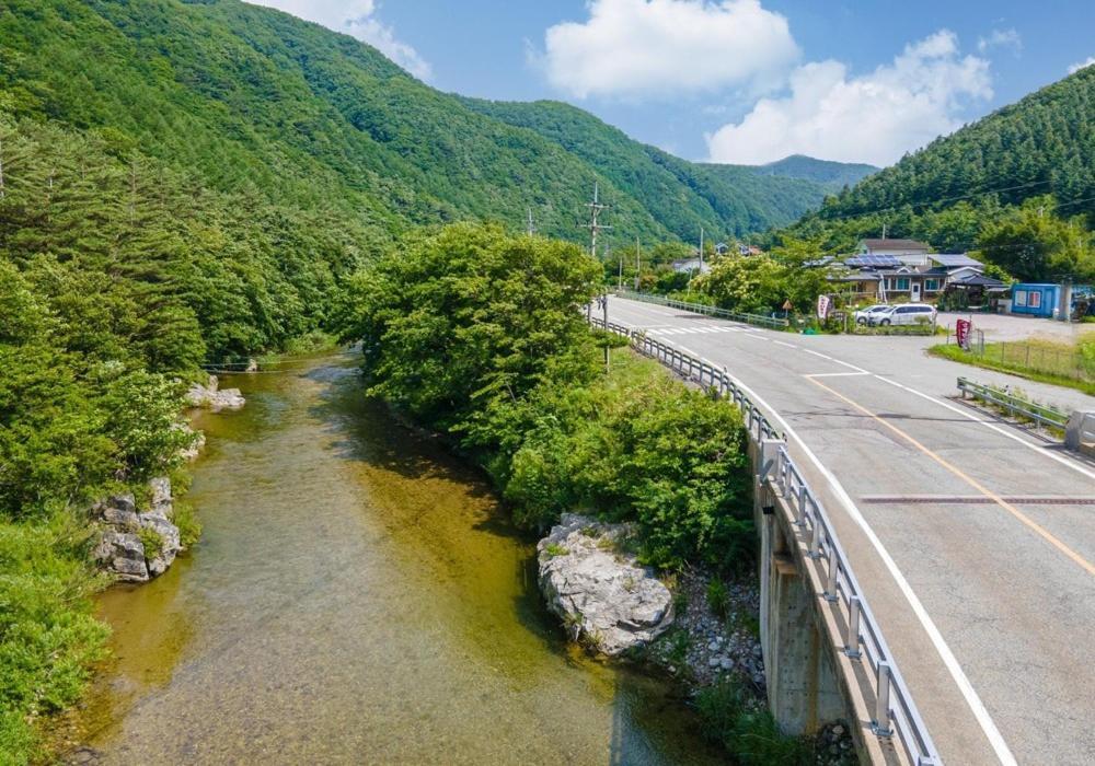 Nolbu And Heungbu Pension Inje Bagian luar foto